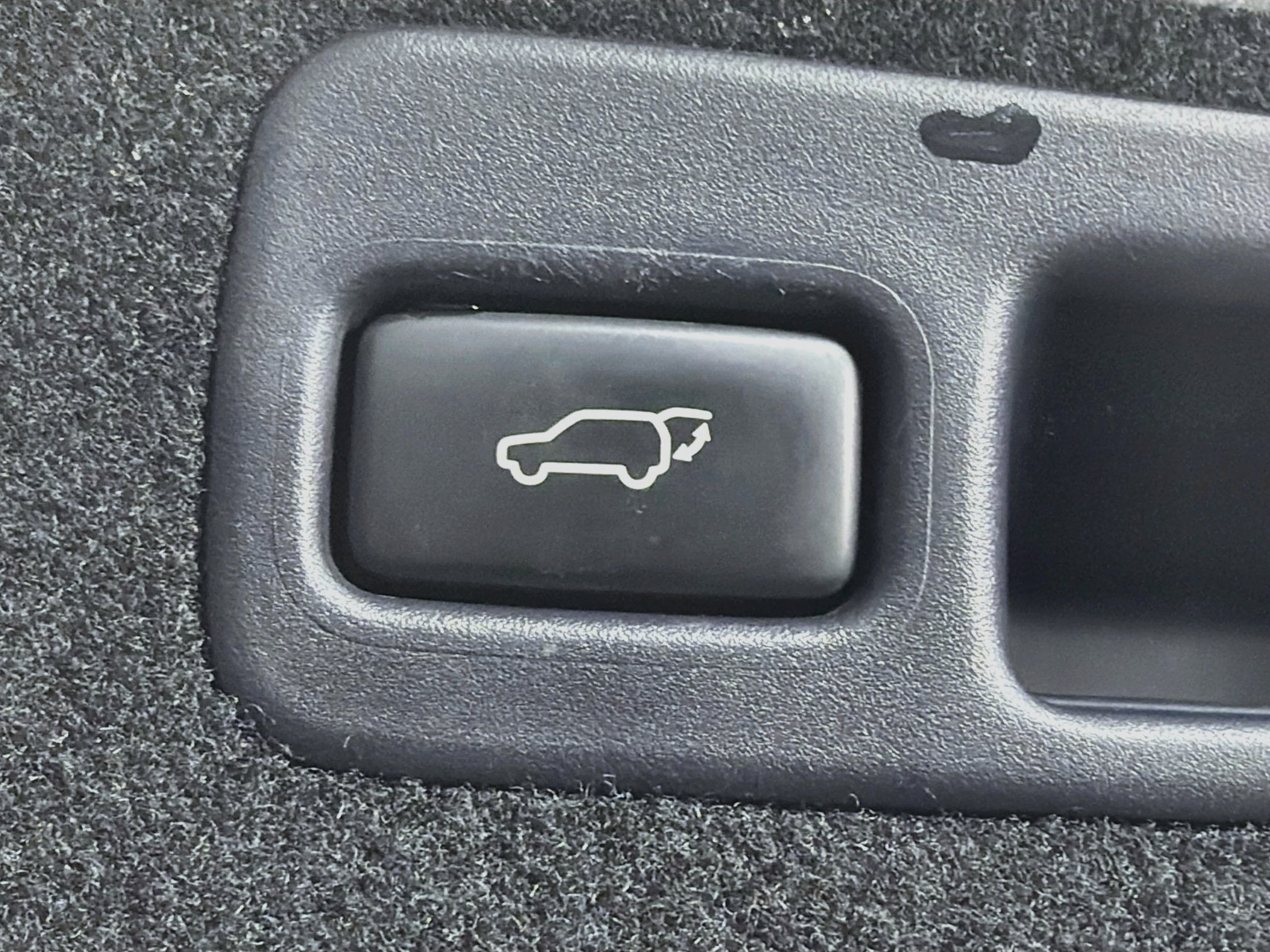 Used 2012 Lexus RX 450h AWD w/ Premium Pkg image 30