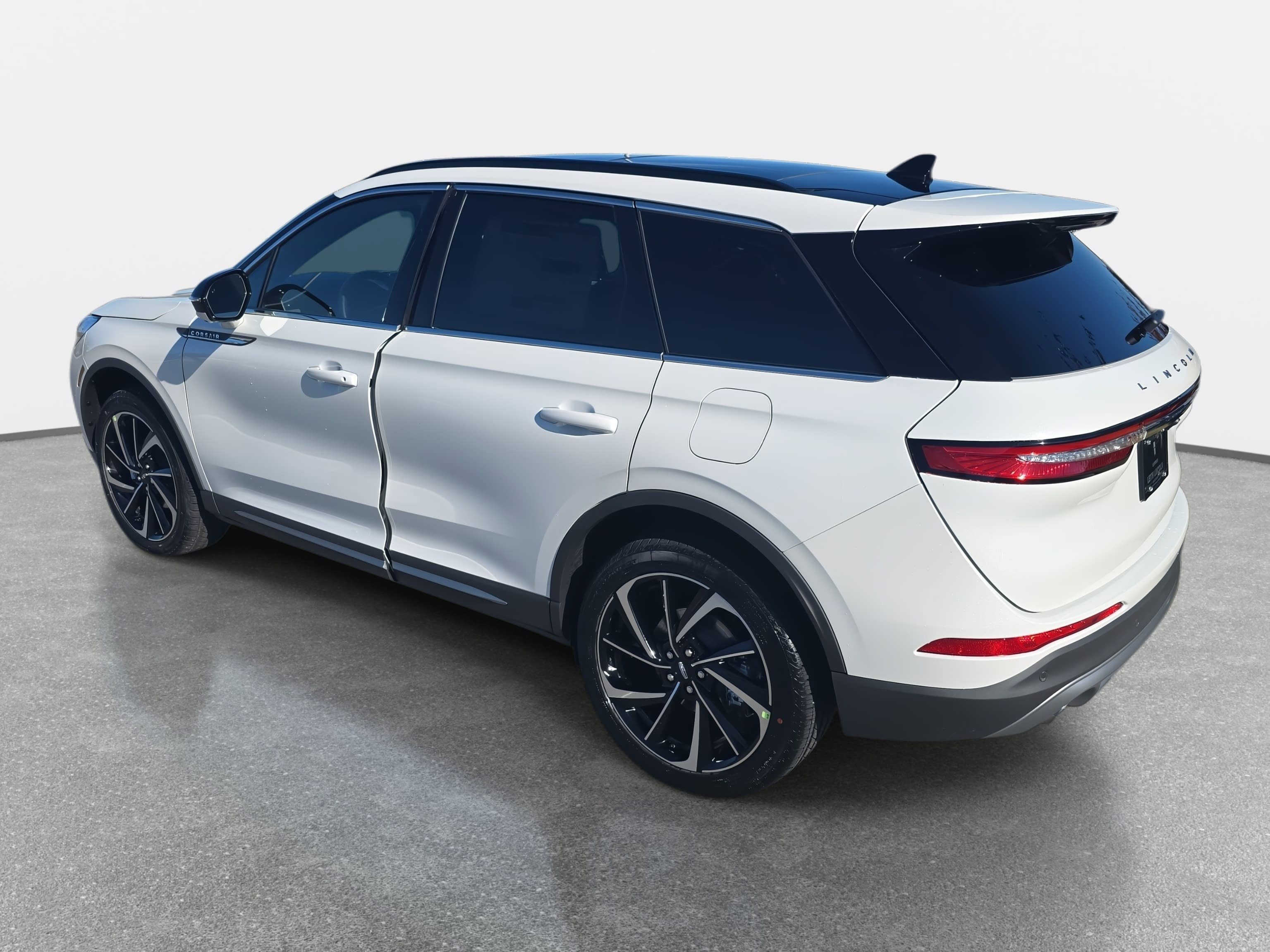 New 2026 Lincoln Corsair Reserve image 7