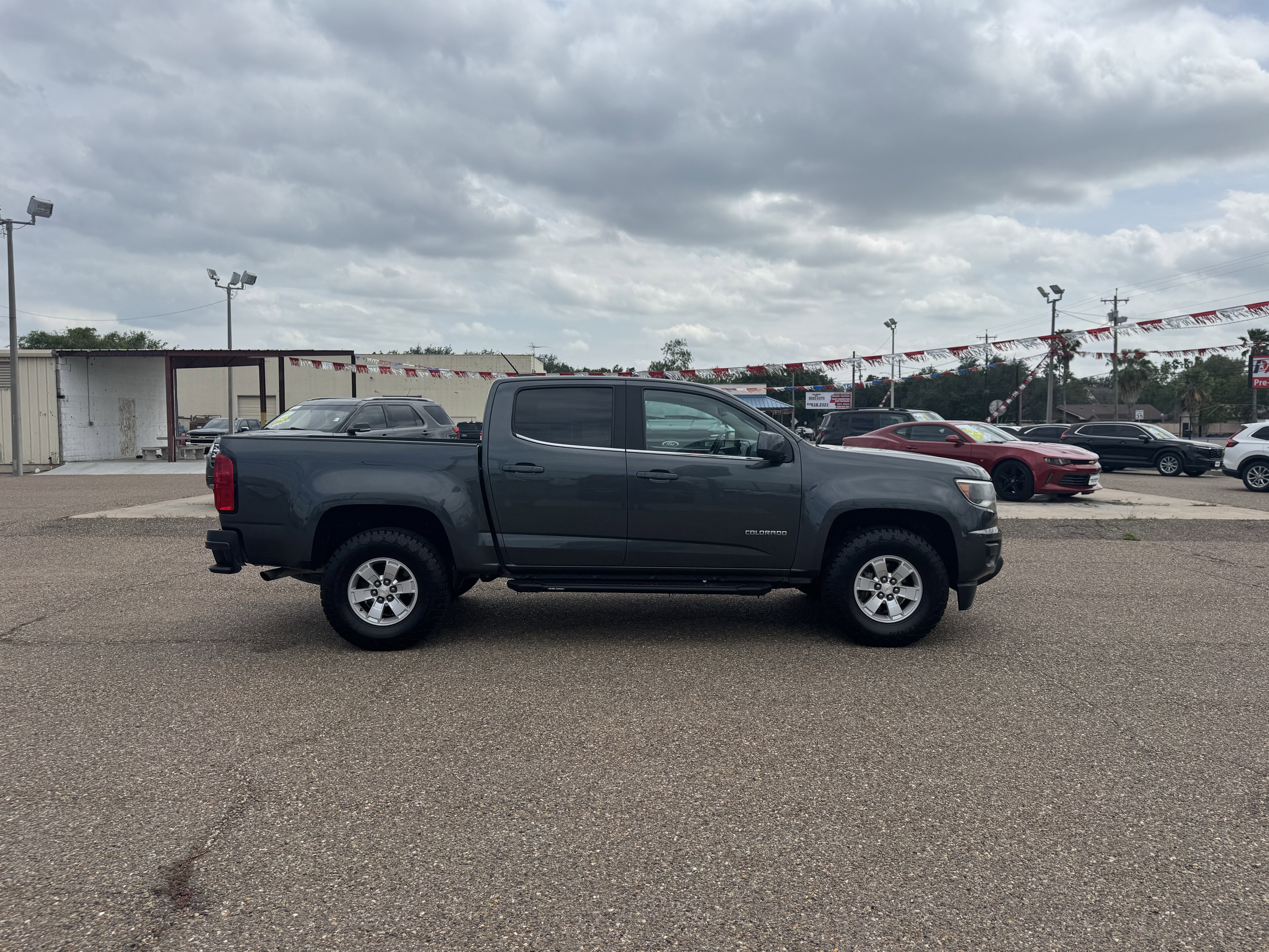 Used 2017 Chevrolet Colorado W/T w/ WT Convenience Package RWD image 4