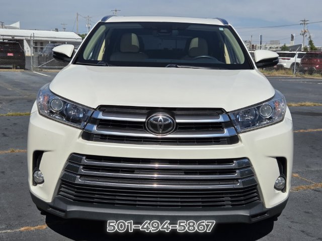 Used 2017 Toyota Highlander Limited FWD image 8
