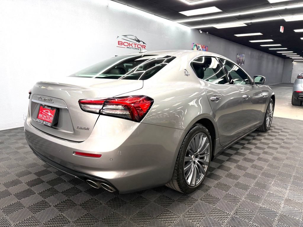 Used 2021 Maserati Ghibli RWD image 14