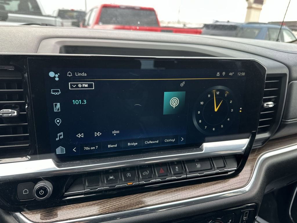 Used 2024 Chevrolet Silverado 1500 LT image 16