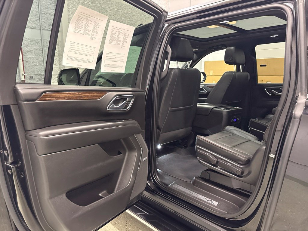 Certified 2023 Chevrolet Suburban High Country AWD/4WD image 30