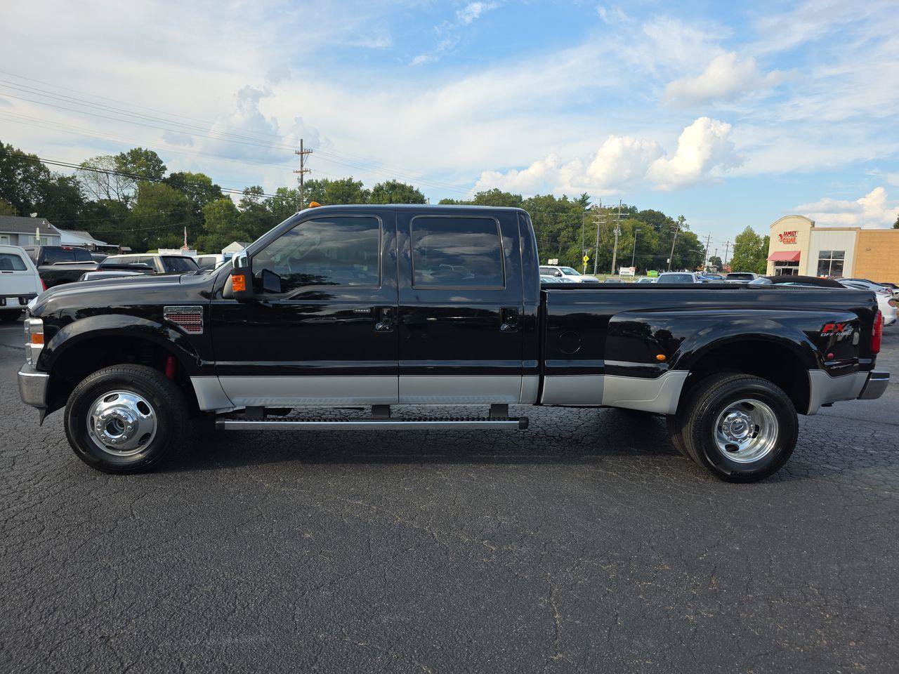 Used 2010 Ford F350 Lariat AWD/4WD image 19