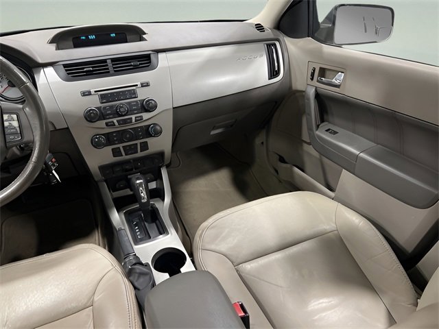 Used 2009 Ford Focus SEL image 29