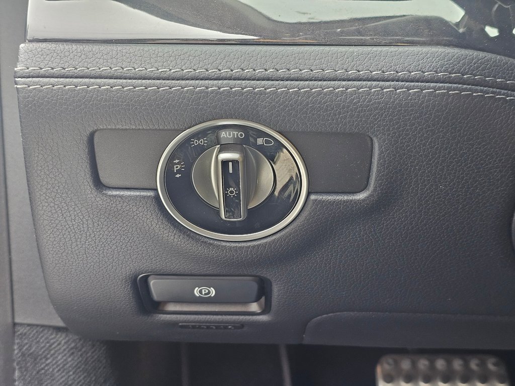 Used 2016 Mercedes-Benz SL 400 image 27