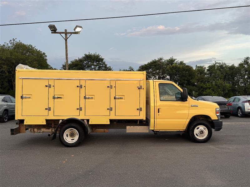 Used 2019 Ford E-450 and Econoline 450 Super Duty w/ Power Windows & Locks Group image 8