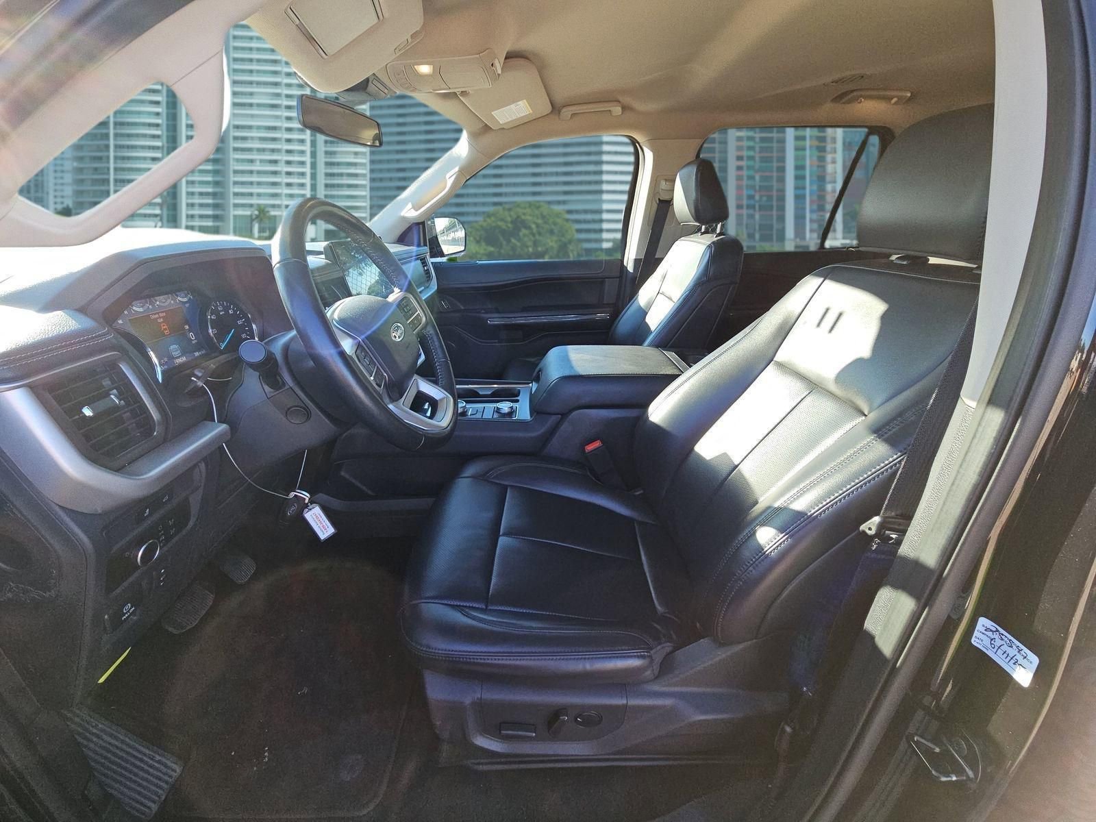 Used 2024 Ford Expedition Max XLT AWD/4WD image 28