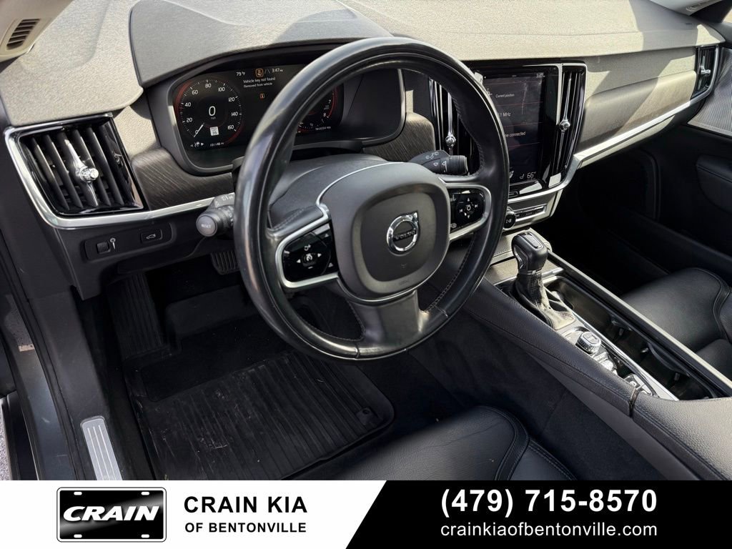 Used 2017 Volvo V90 T6 Cross Country image 10