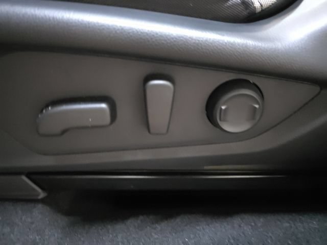 Used 2026 Subaru Forester Premium AWD/4WD image 14