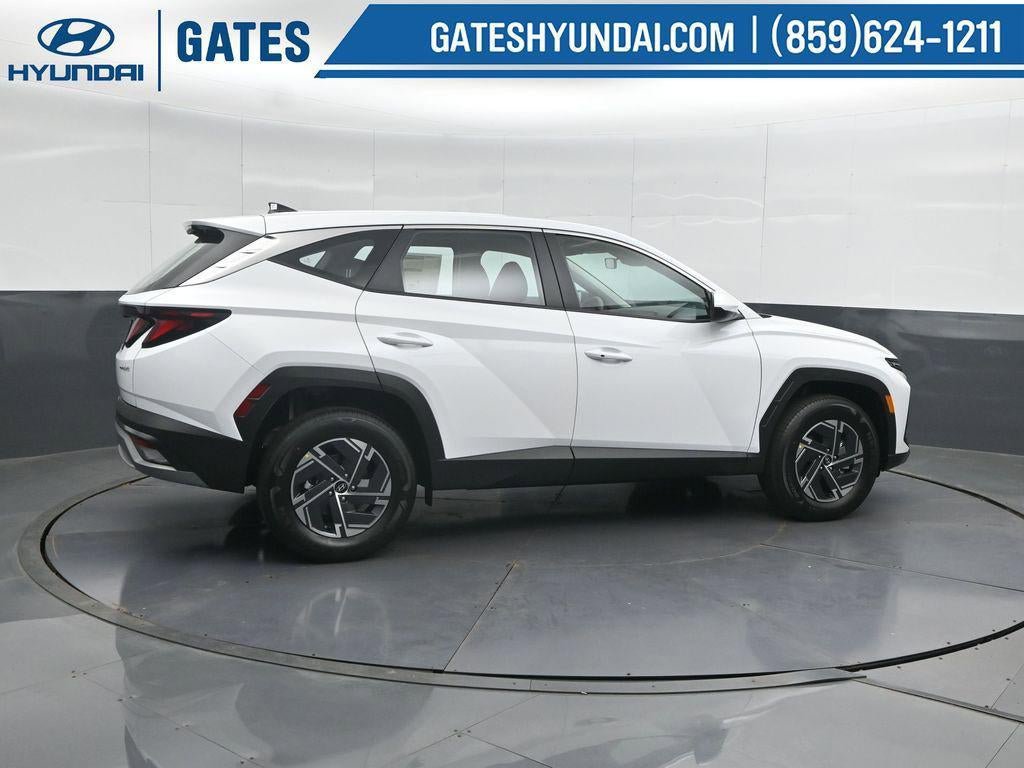 New 2026 Hyundai Tucson Blue SE AWD/4WD image 3
