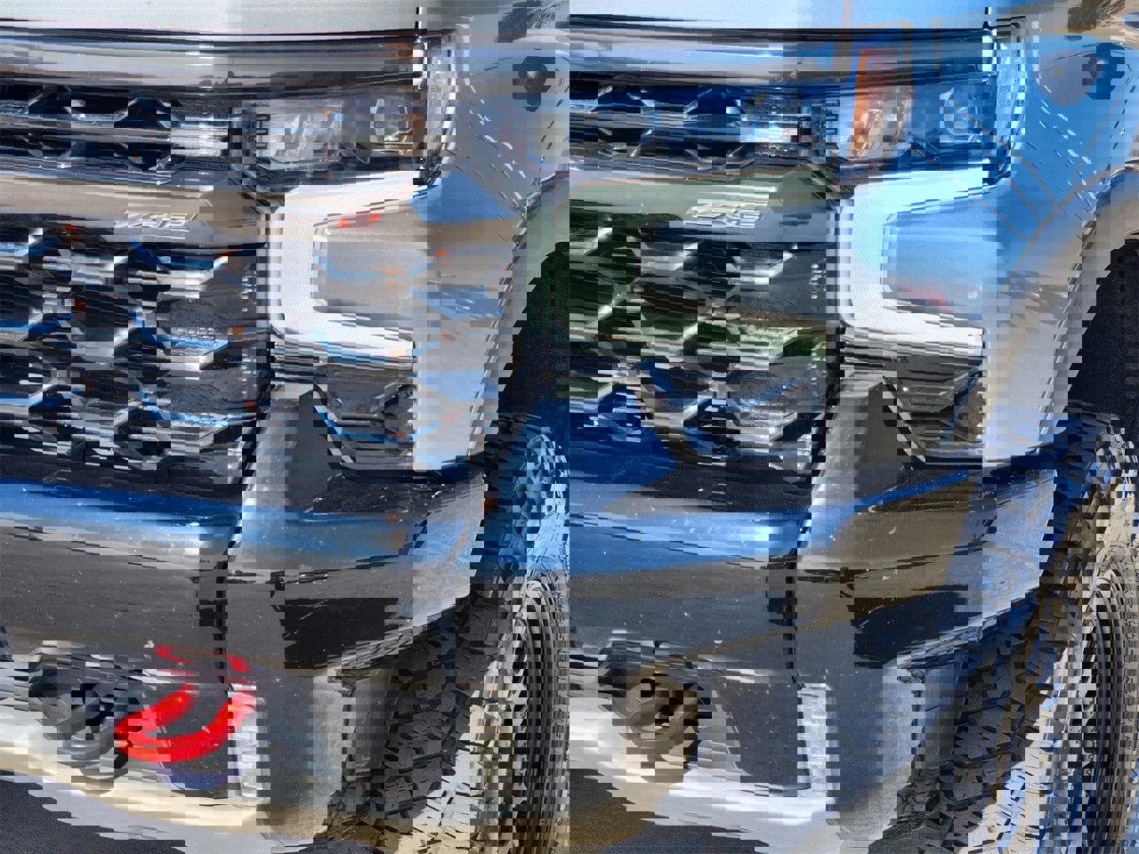 Used 2023 Chevrolet Silverado 1500 ZR2 w/ Technology Package image 9