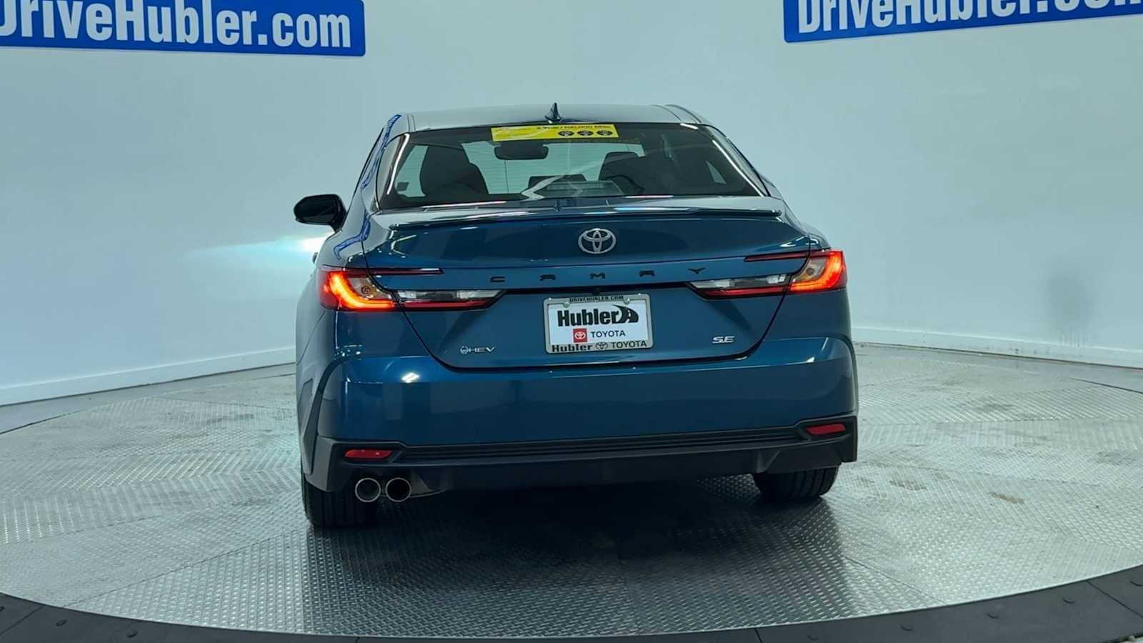 Used 2025 Toyota Camry SE w/ Convenience Package FWD image 55