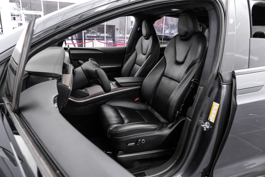 Used 2022 Tesla Model X AWD/4WD image 39
