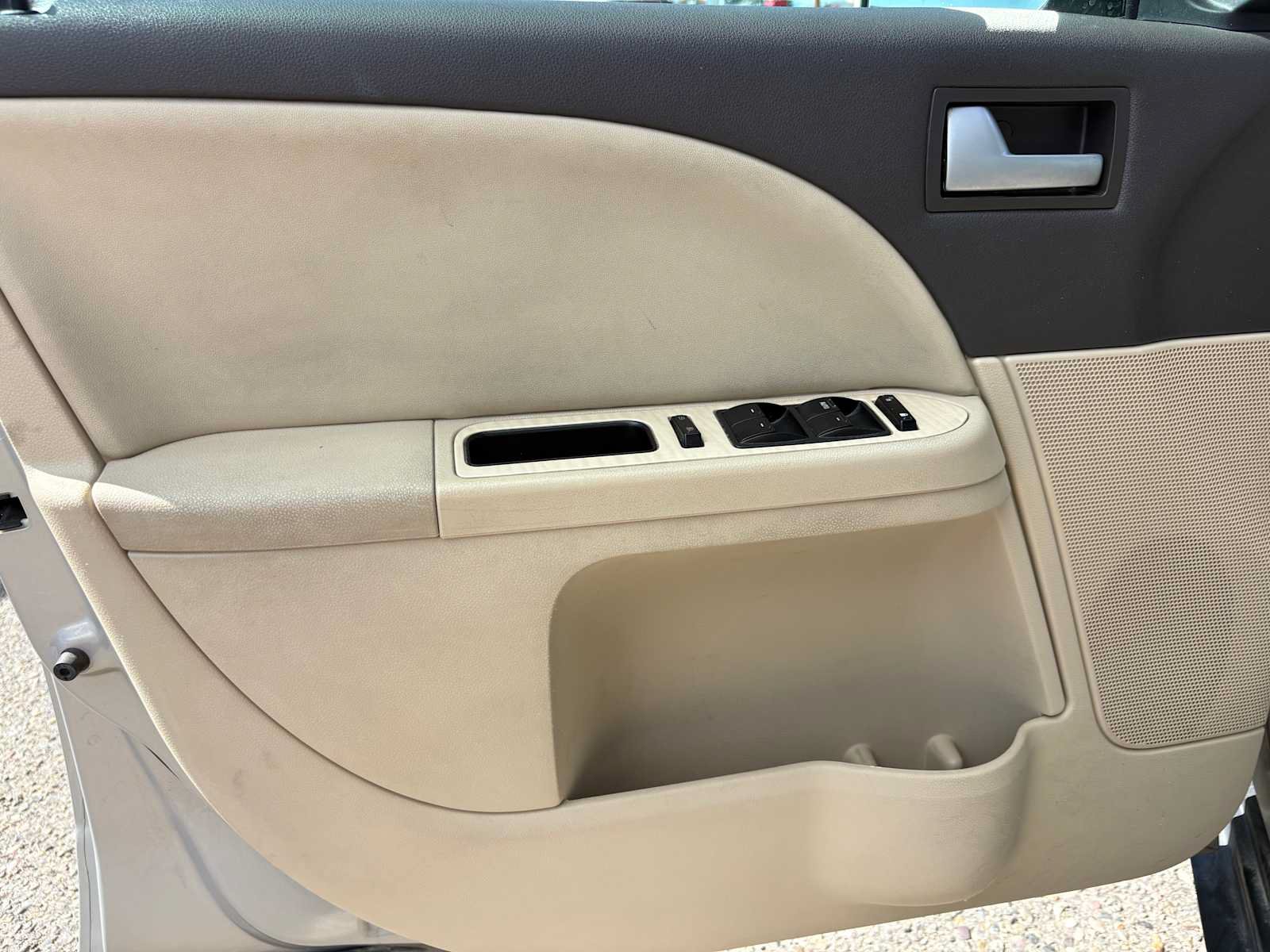 Used 2009 Mercury Sable Sedan FWD image 10