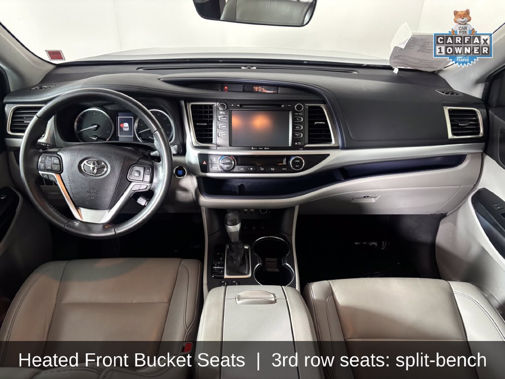 Used 2019 Toyota Highlander XLE AWD/4WD image 16