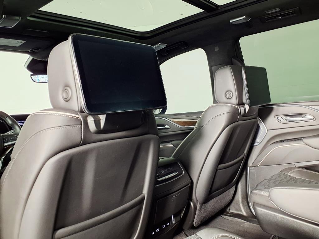 Certified 2024 Cadillac Escalade Sport Platinum w/ LPO, ONYX Package image 7