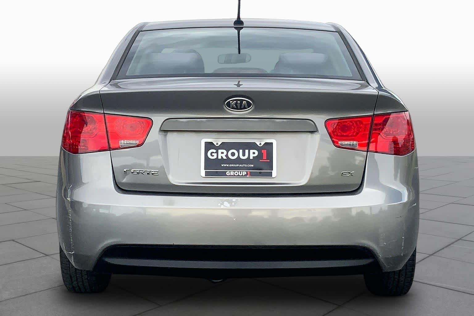 Used 2012 Kia Forte EX FWD image 4