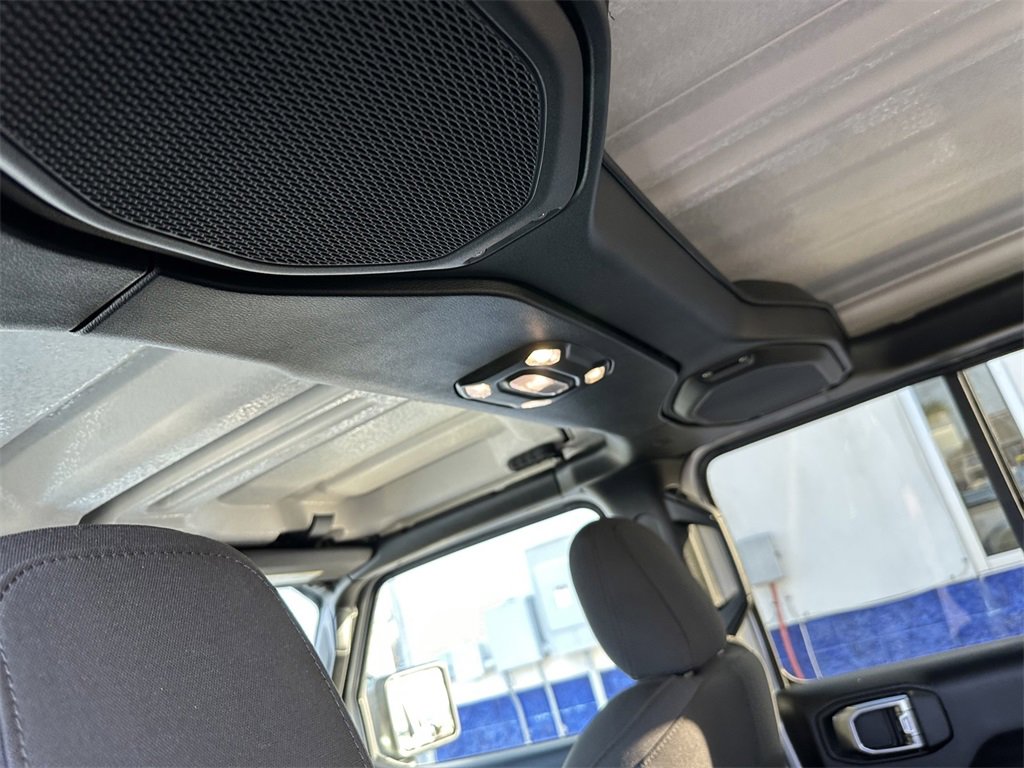 New 2023 Jeep Gladiator Willys image 20