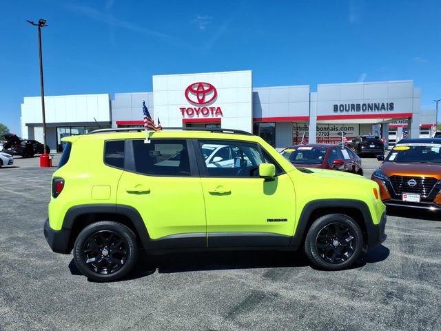 Used 2017 Jeep Renegade Latitude w/ Popular Equipment Group image 2
