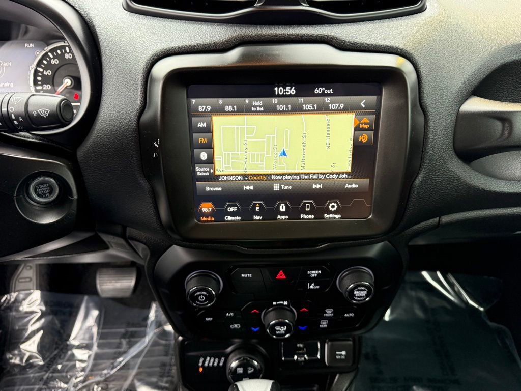 Used 2023 Jeep Renegade Trailhawk AWD/4WD image 22