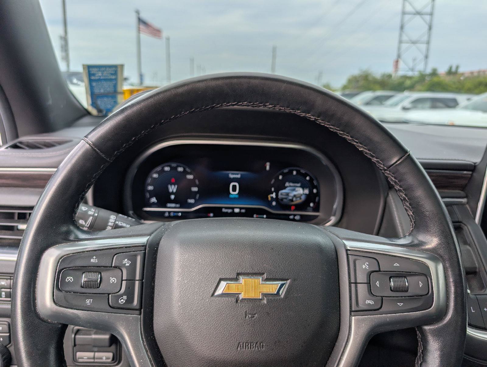 Used 2023 Chevrolet Tahoe LT w/ LT Signature Package AWD/4WD image 12