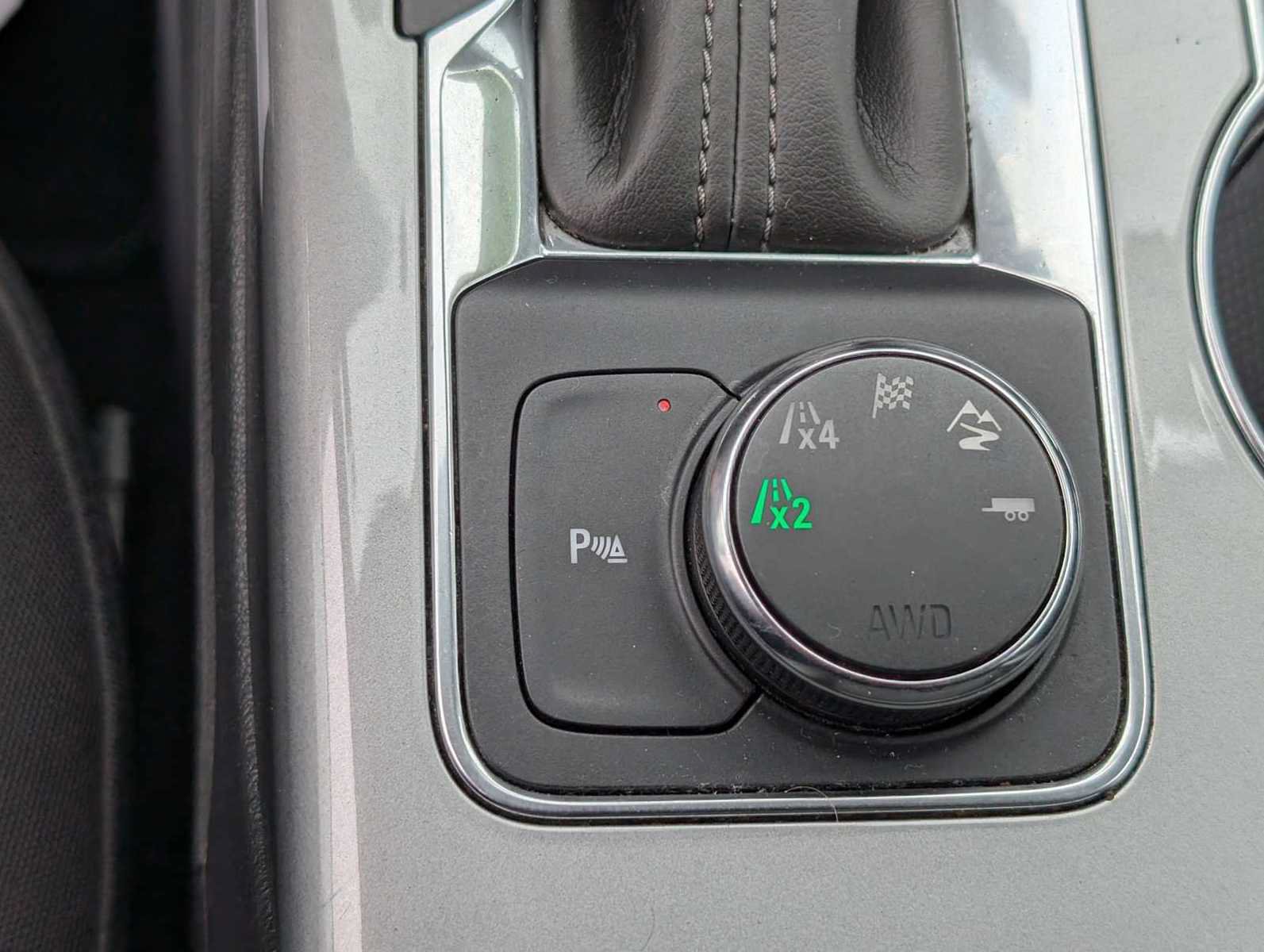 Used 2019 Chevrolet Blazer LT AWD/4WD image 26