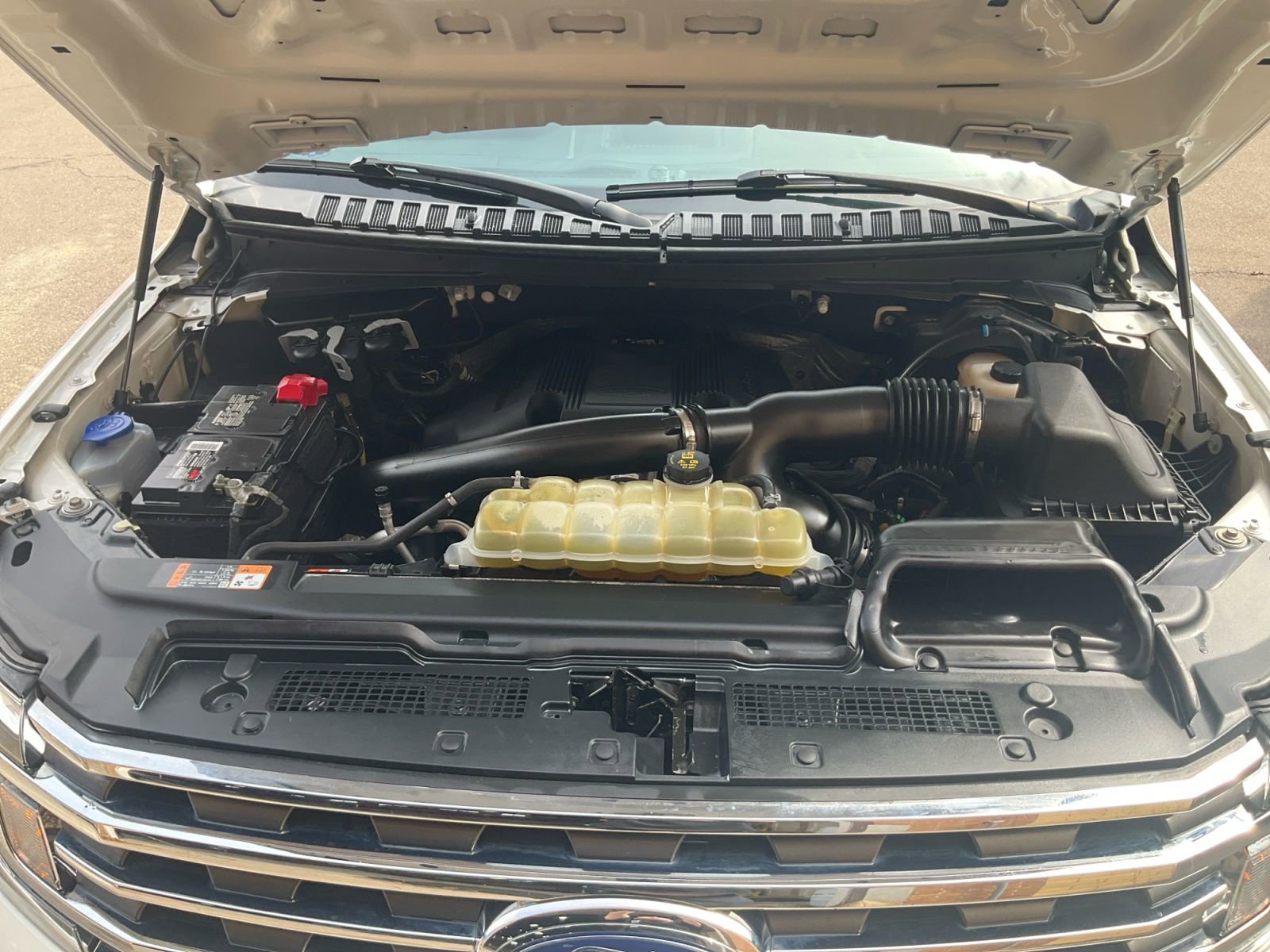 Used 2020 Ford Expedition XLT AWD/4WD image 28