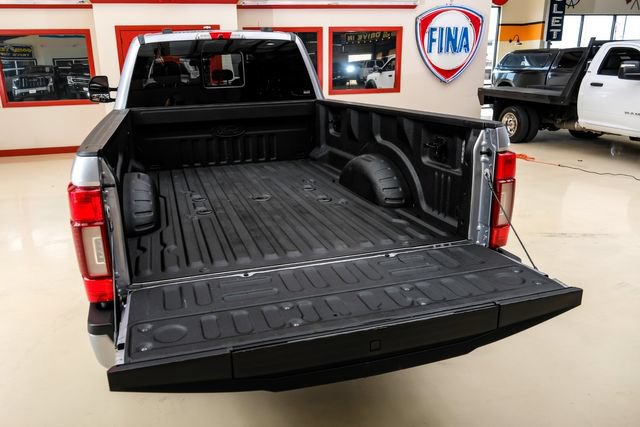 Used 2020 Ford F350 Lariat AWD/4WD image 9