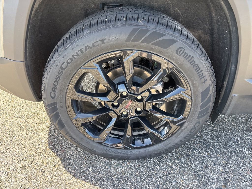 Used 2026 GMC Terrain Elevation w/ Elevation Premium Package image 15