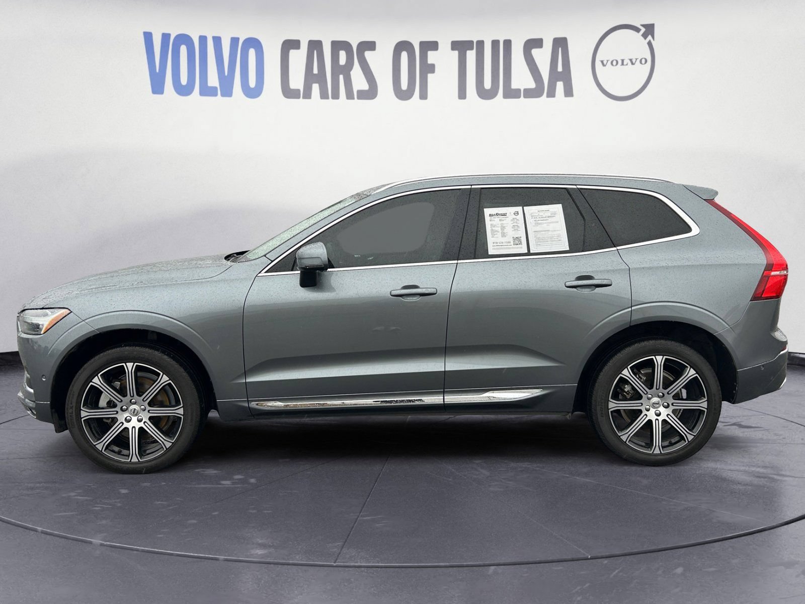 Used 2021 Volvo XC60 T5 Inscription w/ Advanced Package FWD image 2