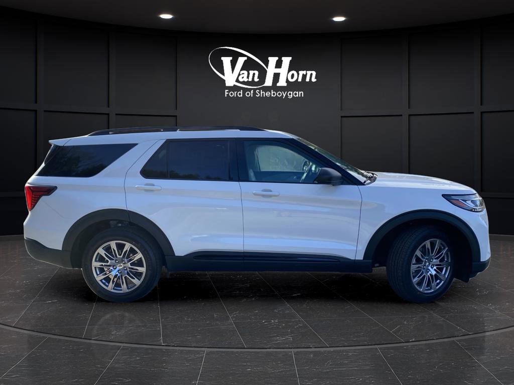 New 2026 Ford Explorer Active w/ Active Comfort Package image 2