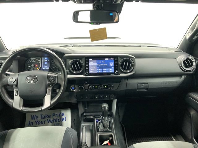 Used 2020 Toyota Tacoma TRD Off-Road w/ Technology Package AWD/4WD image 15
