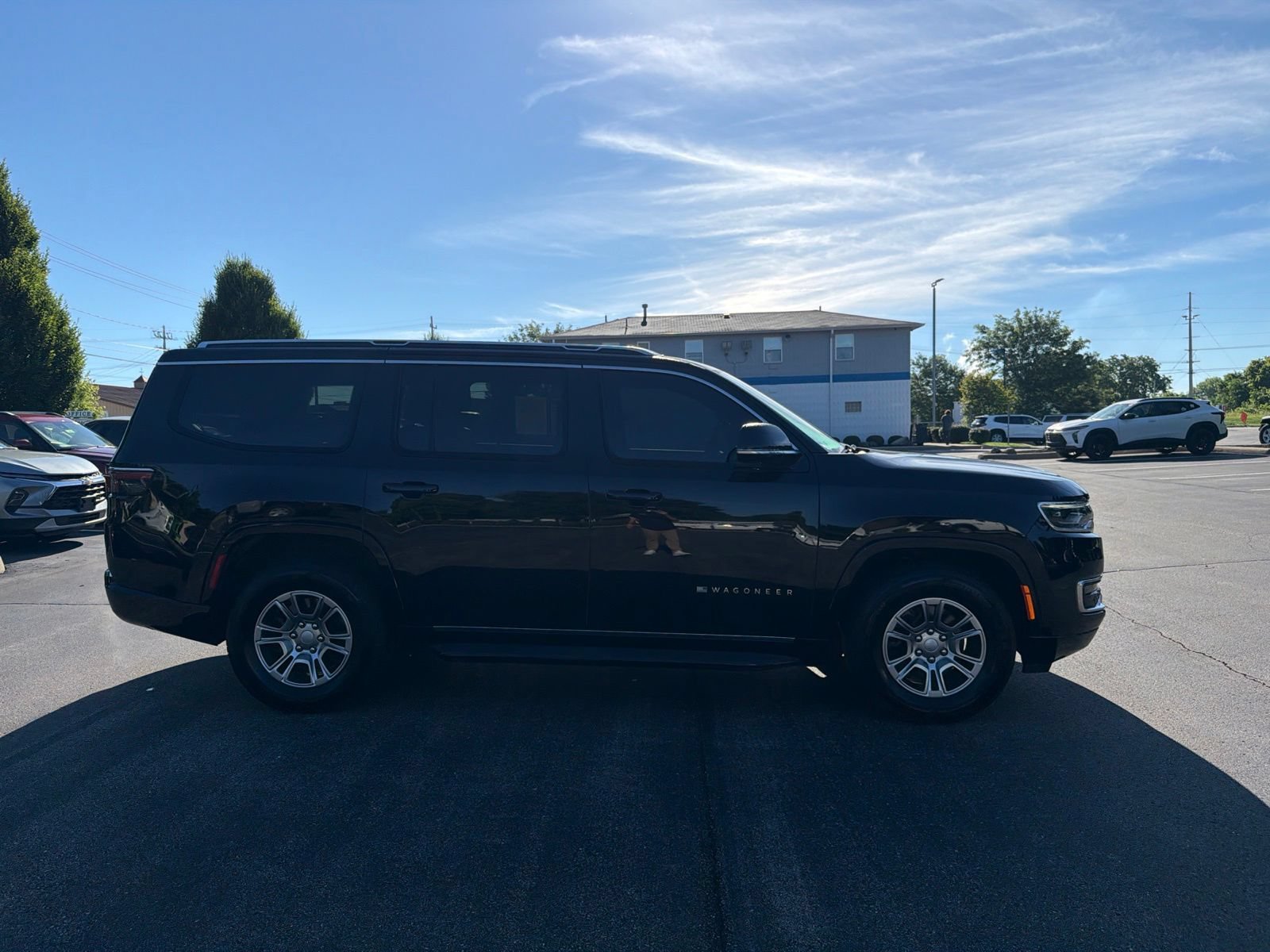 Used 2024 Jeep Wagoneer 4WD image 6