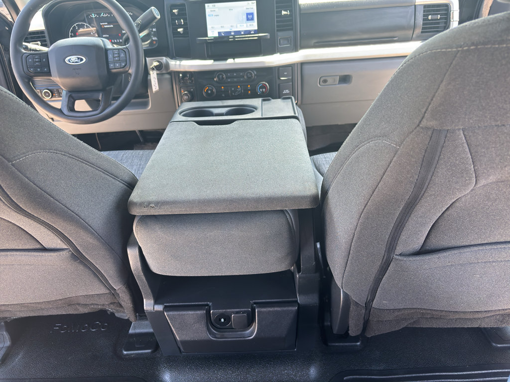 Used 2023 Ford F350 XLT AWD/4WD image 22