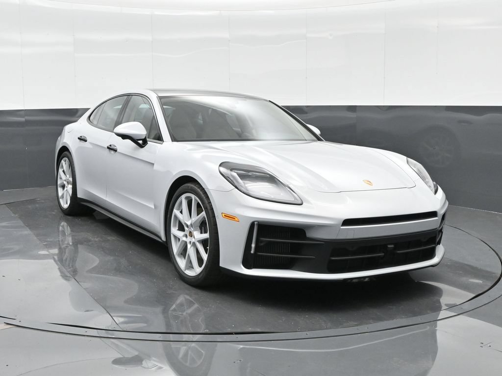 Certified 2025 Porsche Panamera RWD image 11