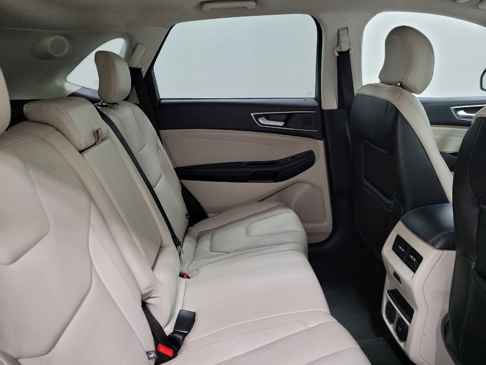 Used 2019 Ford Edge Titanium w/ Equipment Group 301A image 19