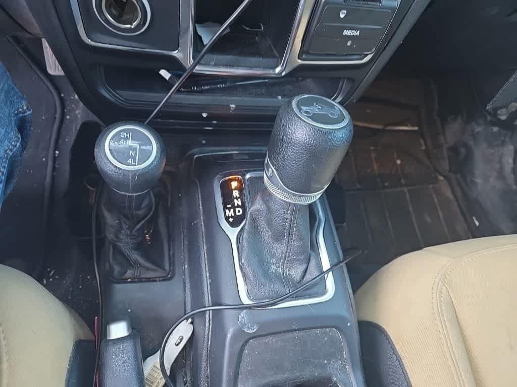 Used 2020 Jeep Wrangler Unlimited Sport AWD/4WD image 12