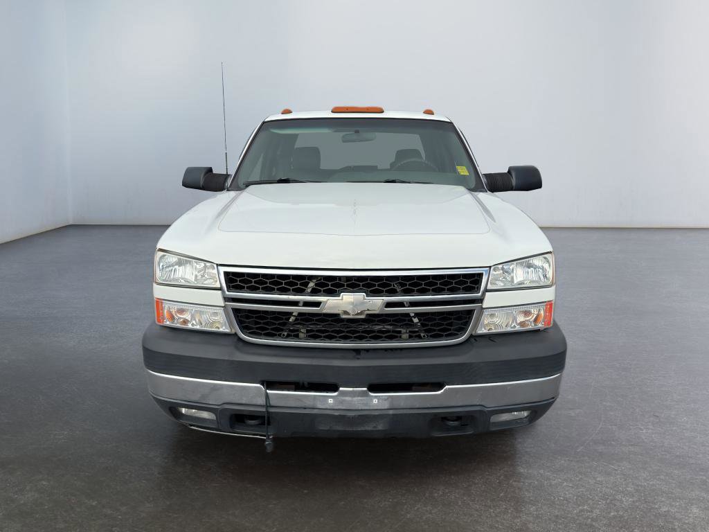 Used 2006 Chevrolet Silverado 3500 LS image 8