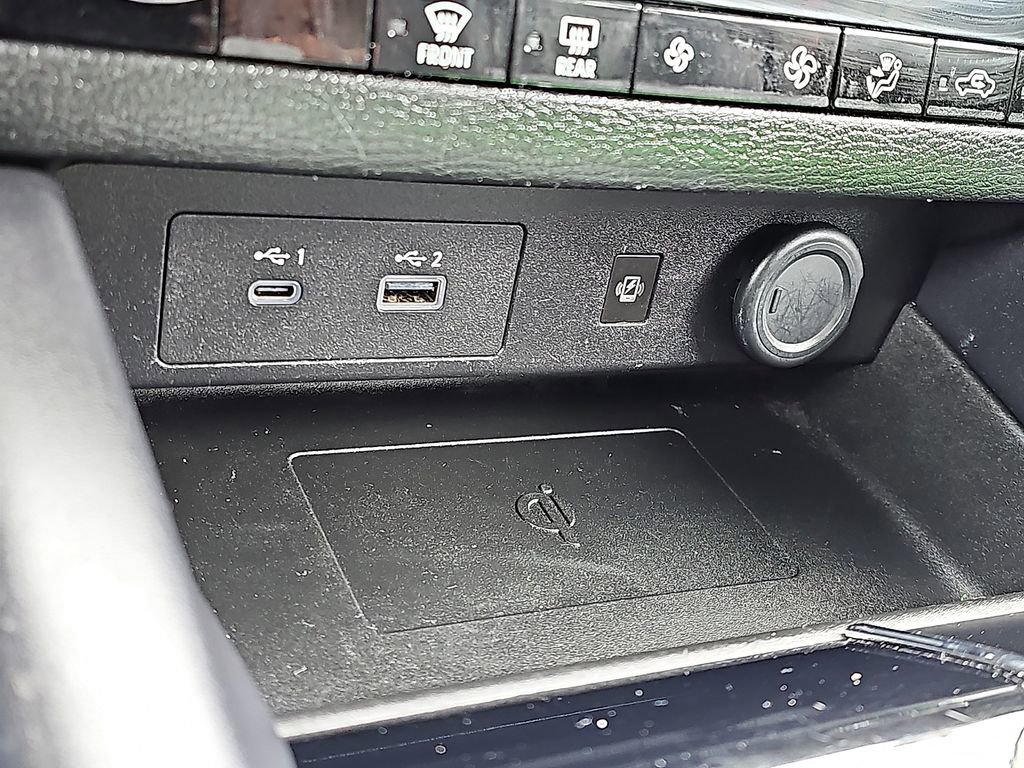 Used 2024 Mitsubishi Outlander SE image 26