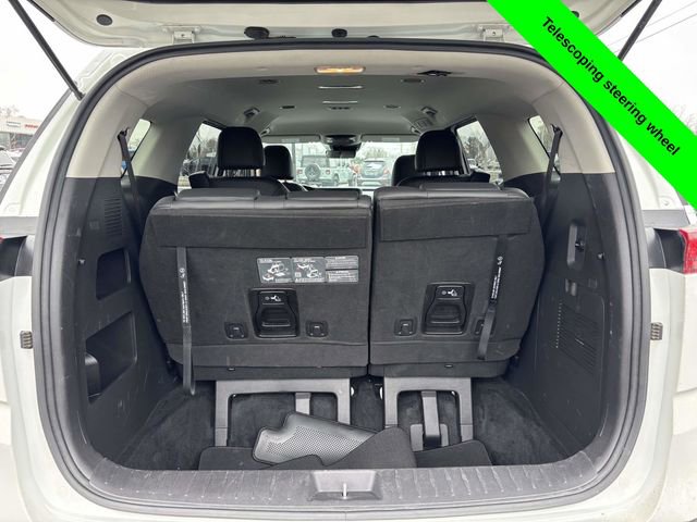 Used 2024 Kia Carnival LX image 35