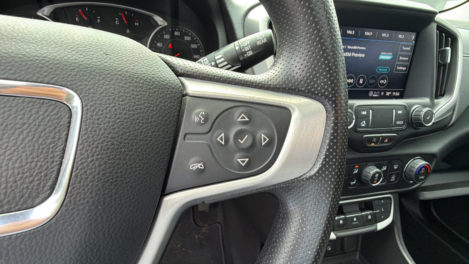 Used 2022 GMC Terrain SLE w/ Driver Convenience Package AWD/4WD image 27