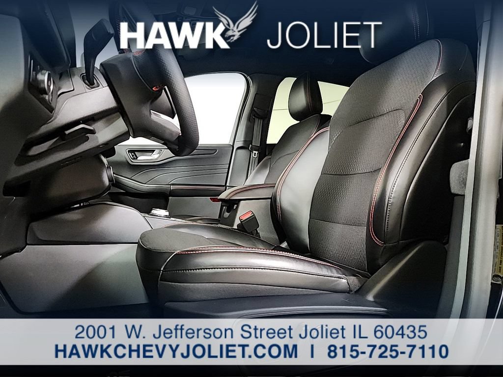 Used 2025 Ford Escape ST-Line Select AWD/4WD image 11