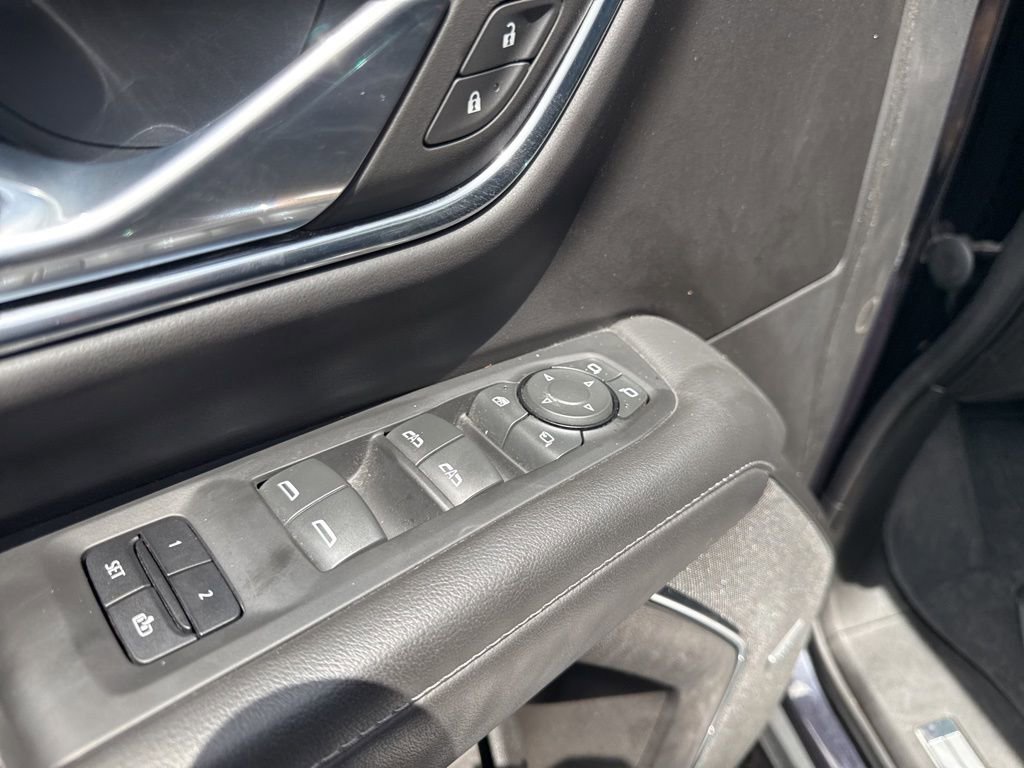 Used 2023 Chevrolet Tahoe Z71 w/ Luxury Package image 14