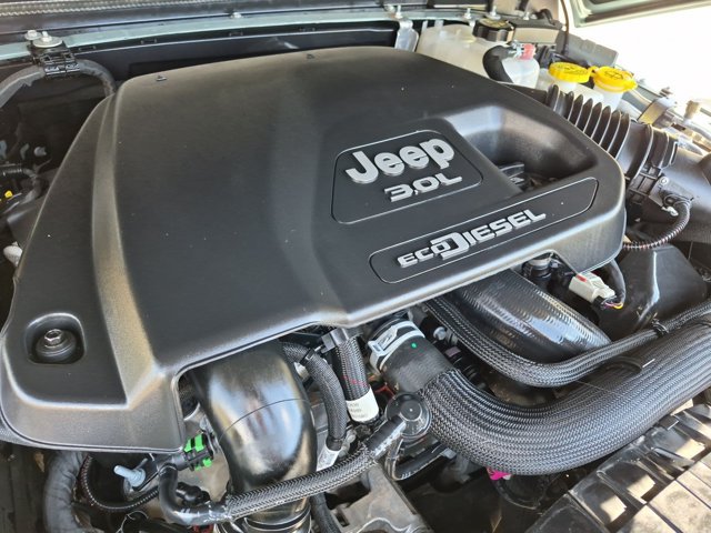 Used 2023 Jeep Wrangler Unlimited Rubicon w/ Steel Bumper Group AWD/4WD image 24