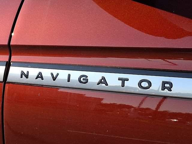 New 2027 Lincoln Navigator Reserve AWD/4WD image 21