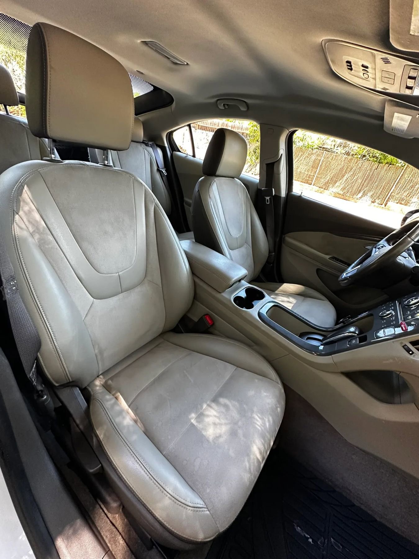 Used 2013 Chevrolet Volt Premium w/ Premium Trim Package FWD image 25