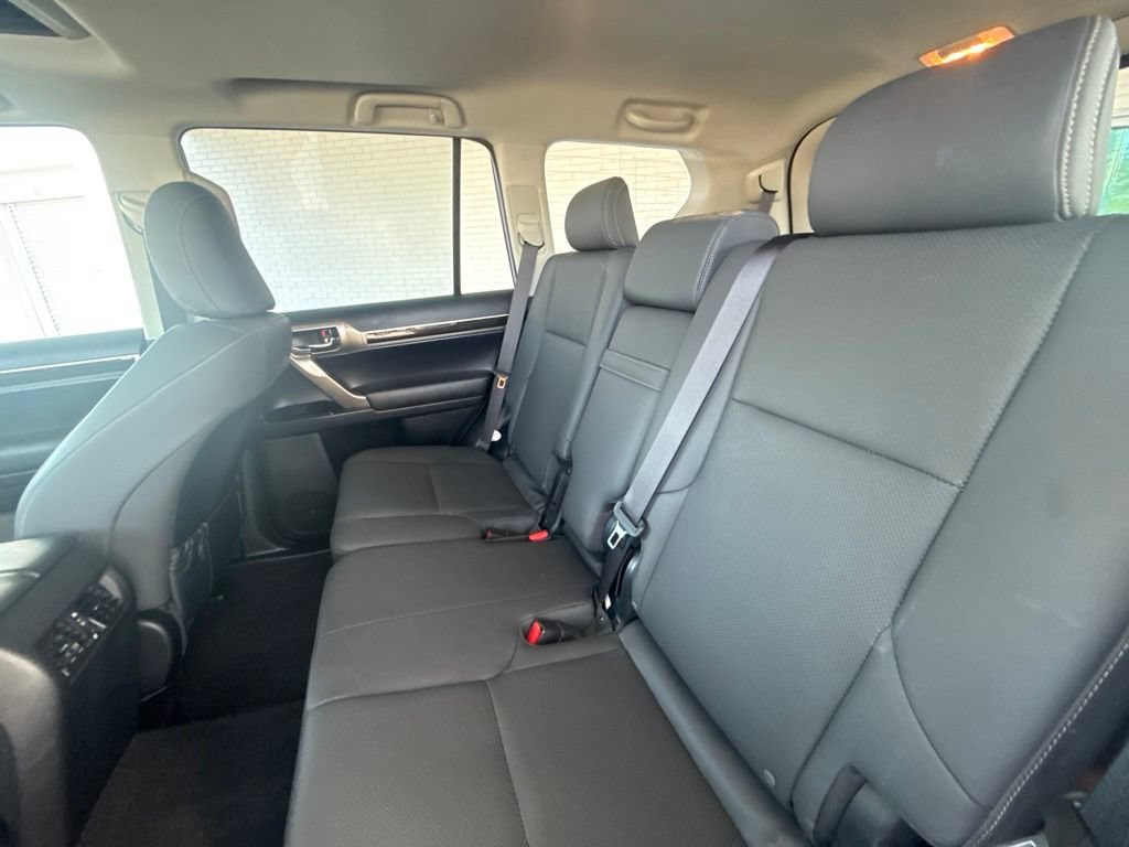Used 2019 Lexus GX 460 w/ Navigation Package AWD/4WD image 40