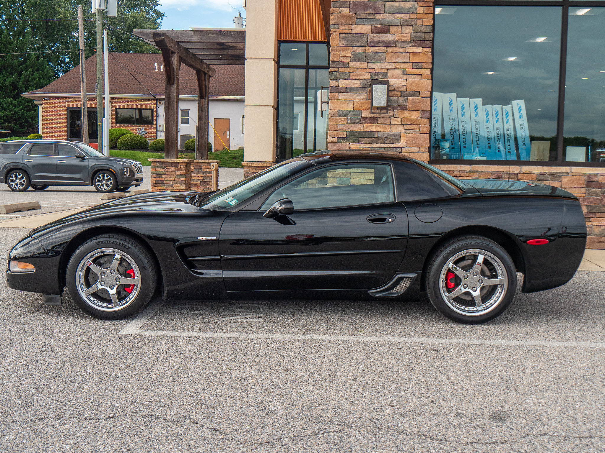 Used 2001 Chevrolet Corvette Z06 w/ Memory Pkg RWD image 6