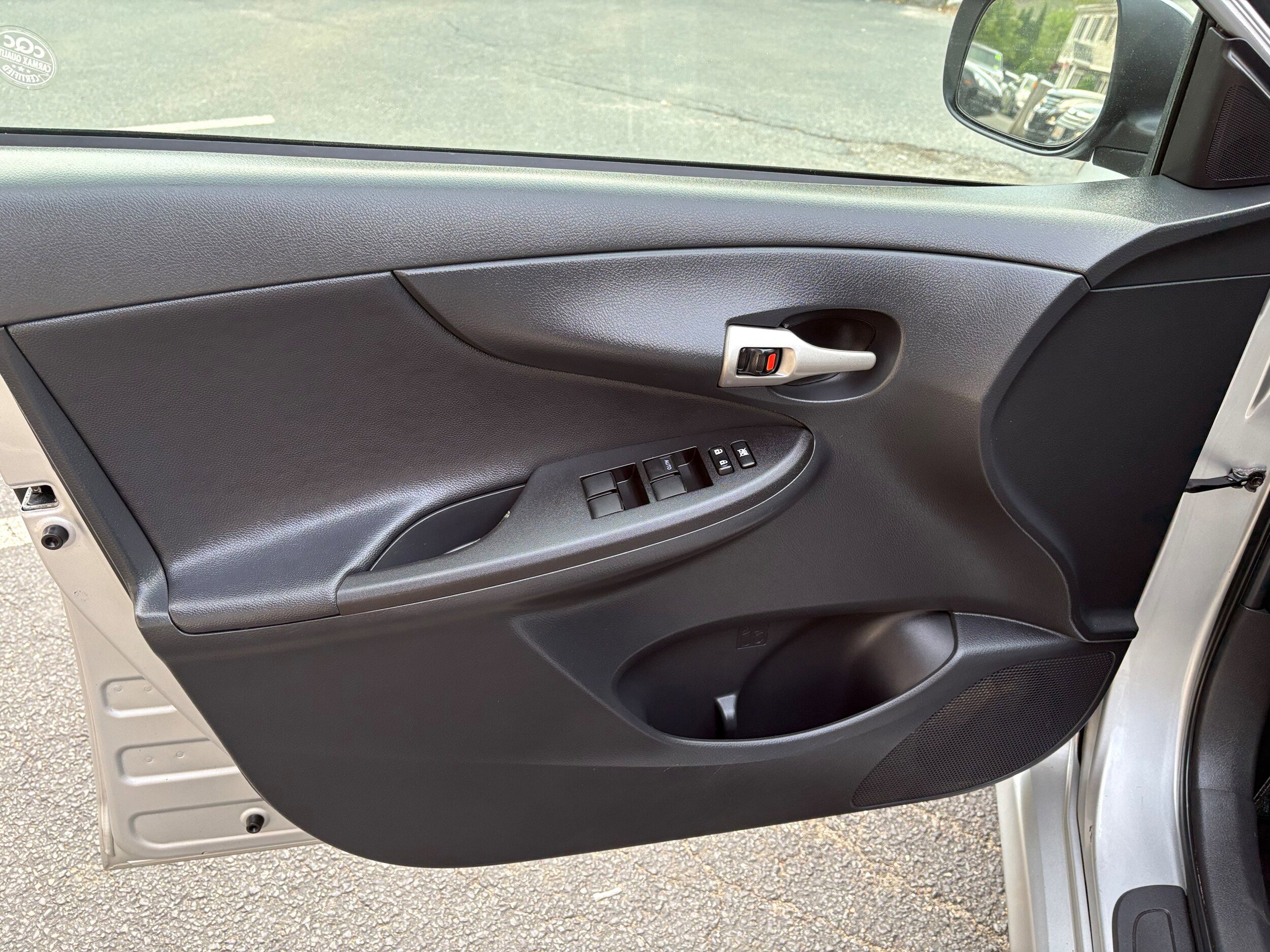 Used 2009 Toyota Corolla S FWD image 12